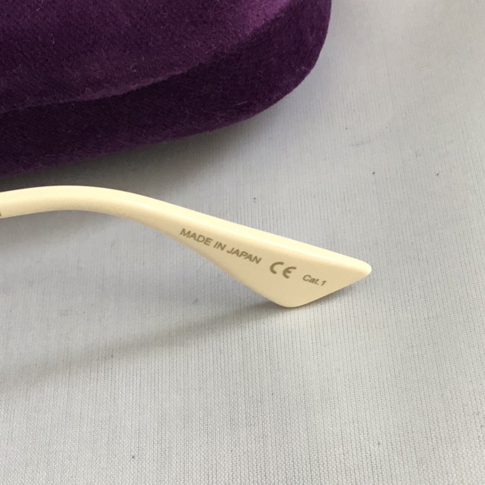 GUCCI SUNGLASSES LADIES. - Picture 6 of 8